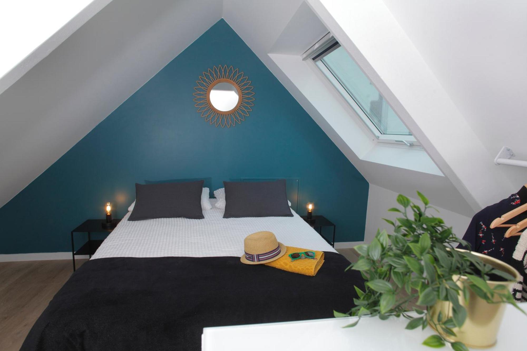 Sleepinconcarneau, 200 M De La Mer, Centre-ville Pietonnier Apartment *