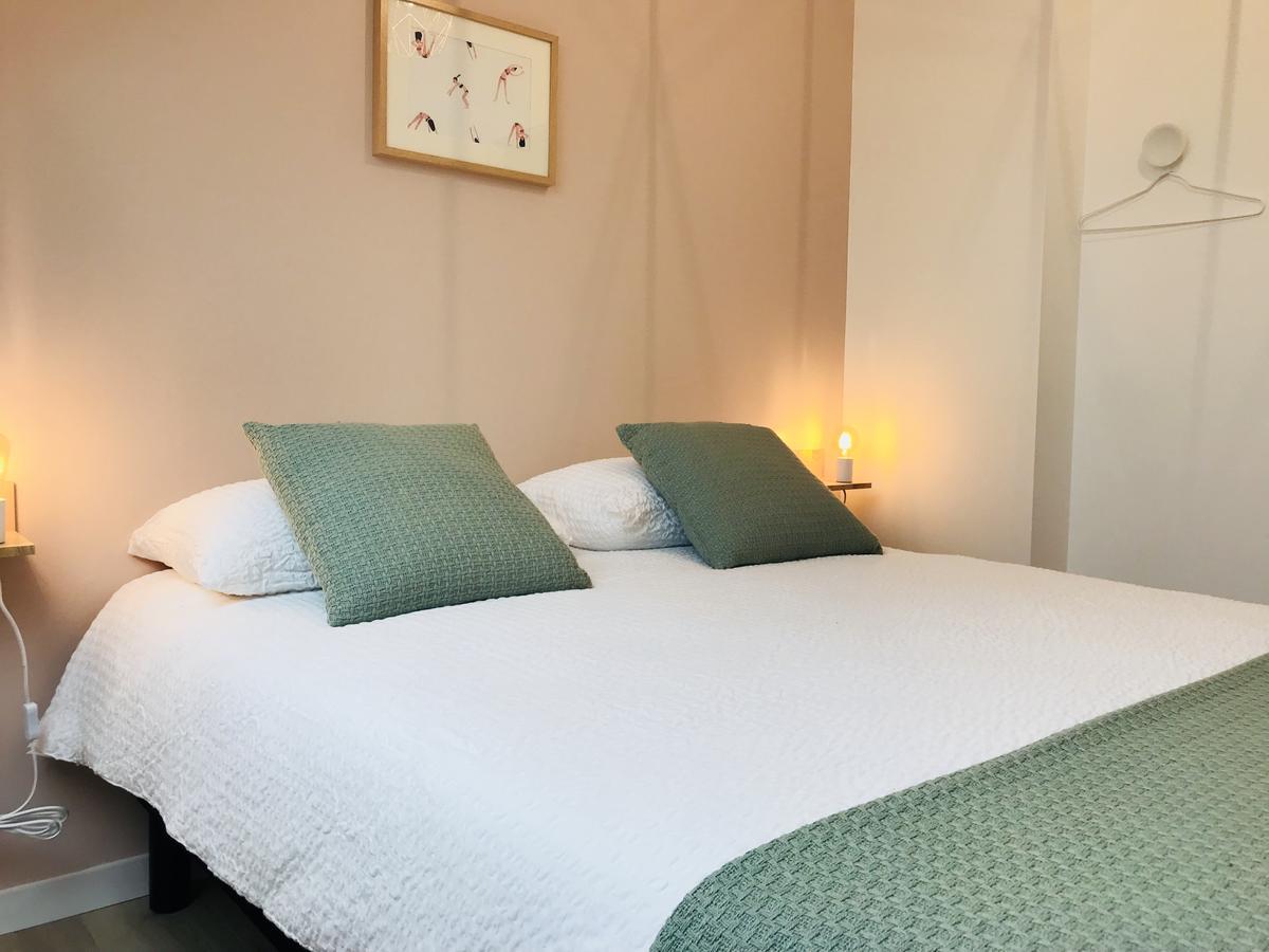 Apartment Sleepinconcarneau, 200 M De La Mer, Centre-ville Pietonnier